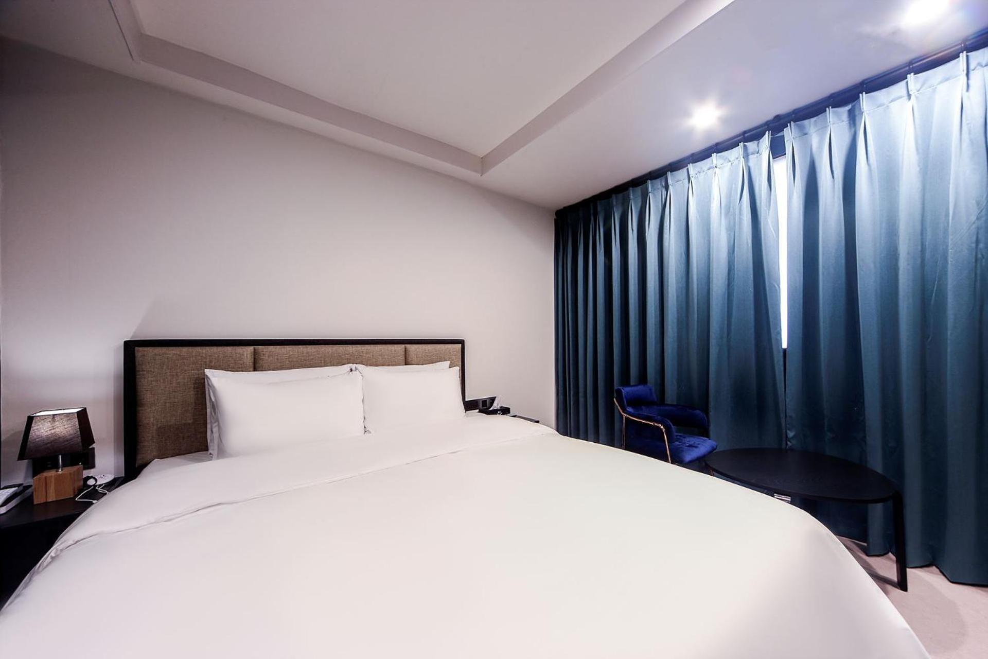 온나 호텔 대연동 부산 Daeyeon Onna Hotel Daeyeon Busan Exteriör bild